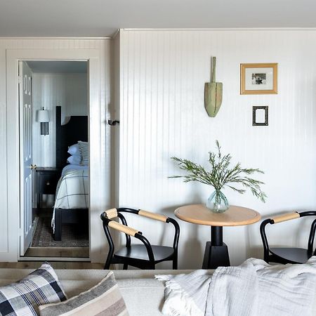 Bluebird Ocean Point Inn Dış mekan fotoğraf